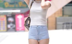 久久丫忘忧草产品